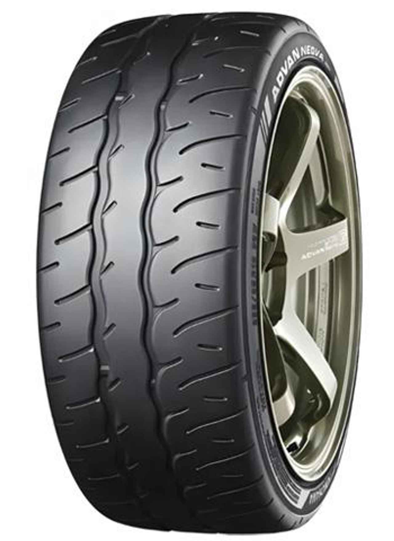 YOKOHAMA ADVAN NEOVA AD09 245/40R18 97W RPB BSW XL